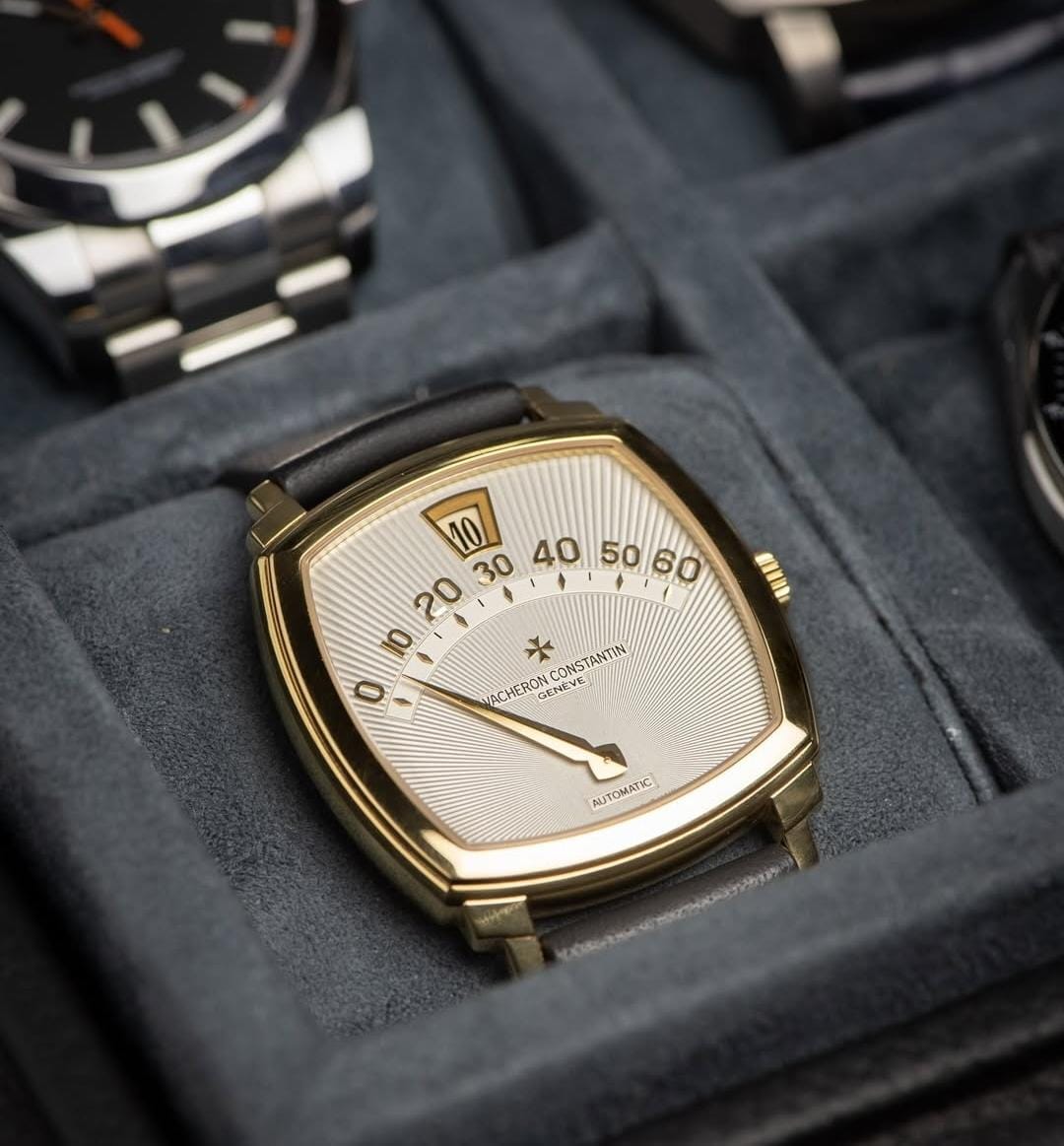 RETROGRADE JUMP HOUR AUTOMATIC WATCH