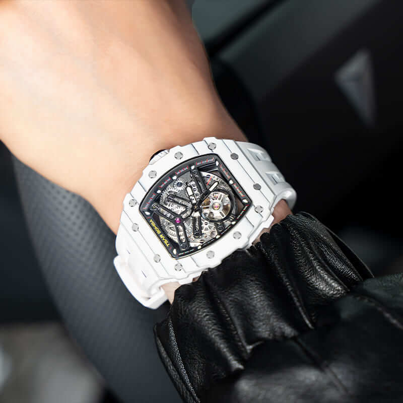 Luxury Carbon Fiber Automatic Watch: Durable, Stylish, Precise Self-Winding Timepiece
