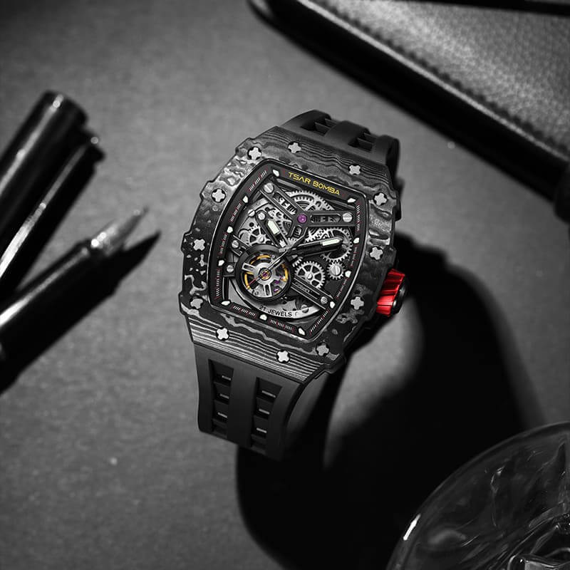 Luxury Carbon Fiber Automatic Watch: Durable, Stylish, Precise Self-Winding Timepiece