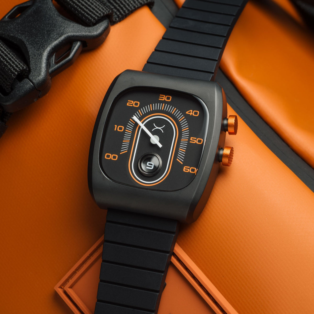 Retroscope Jump Hour Watch